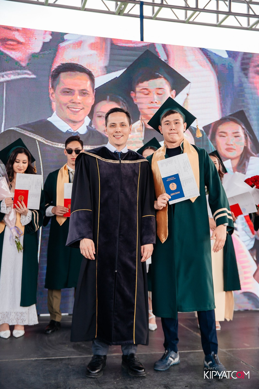 ВРУЧЕНИЕ ДИПЛОМОВ — НАРХОЗ КОЛЛЕДЖ. Part 3. КИПЯТКОМ АЛМАТЫ!