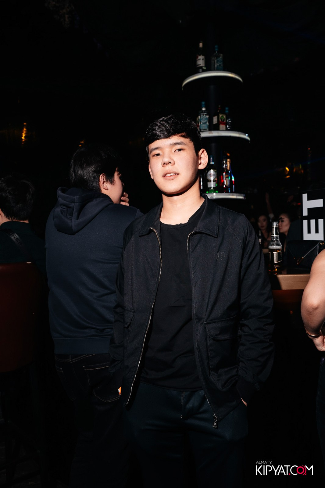 UYAT EMES BAR. КИПЯТКОМ АЛМАТЫ!