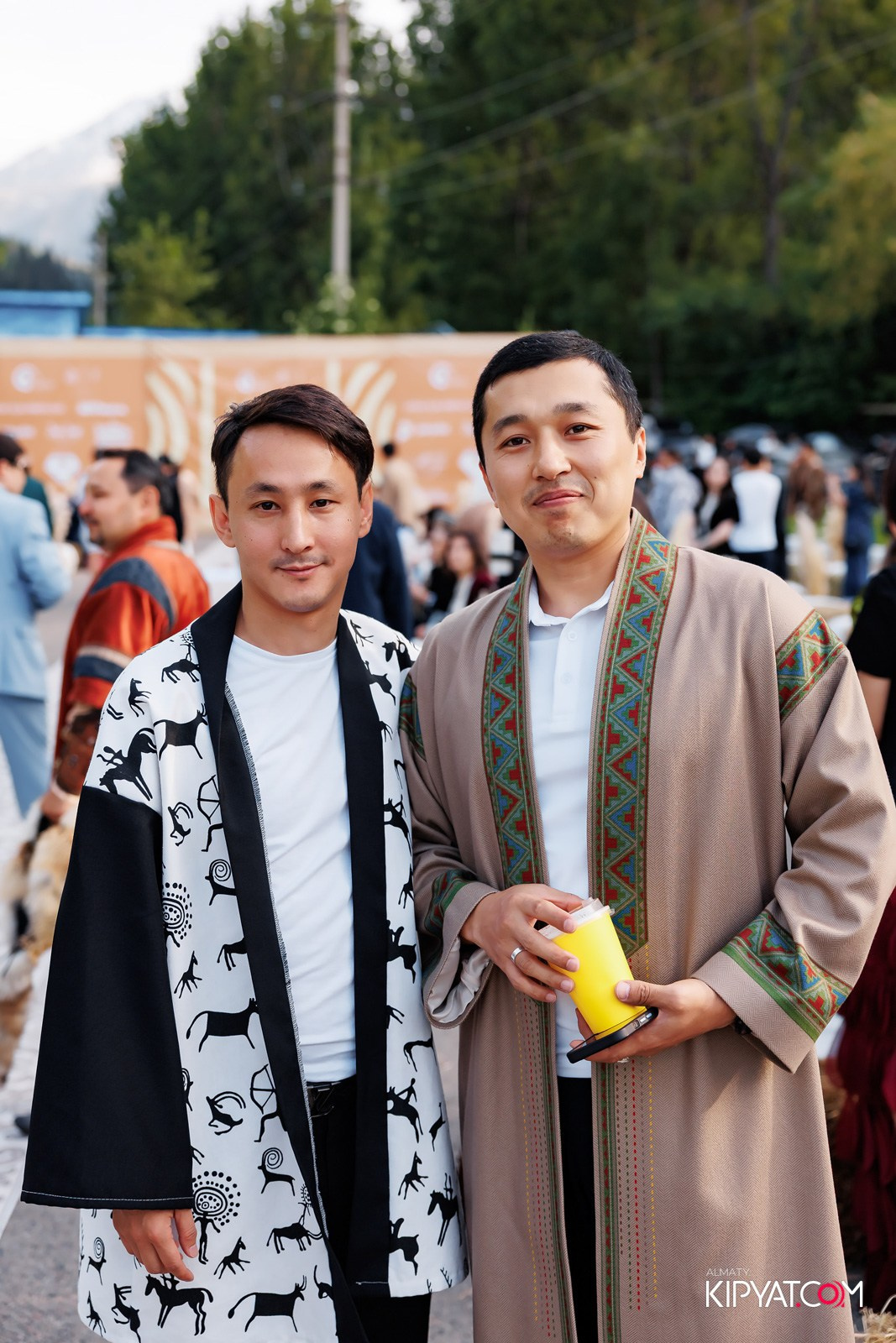 KANG REN TANG. КИПЯТКОМ АЛМАТЫ!