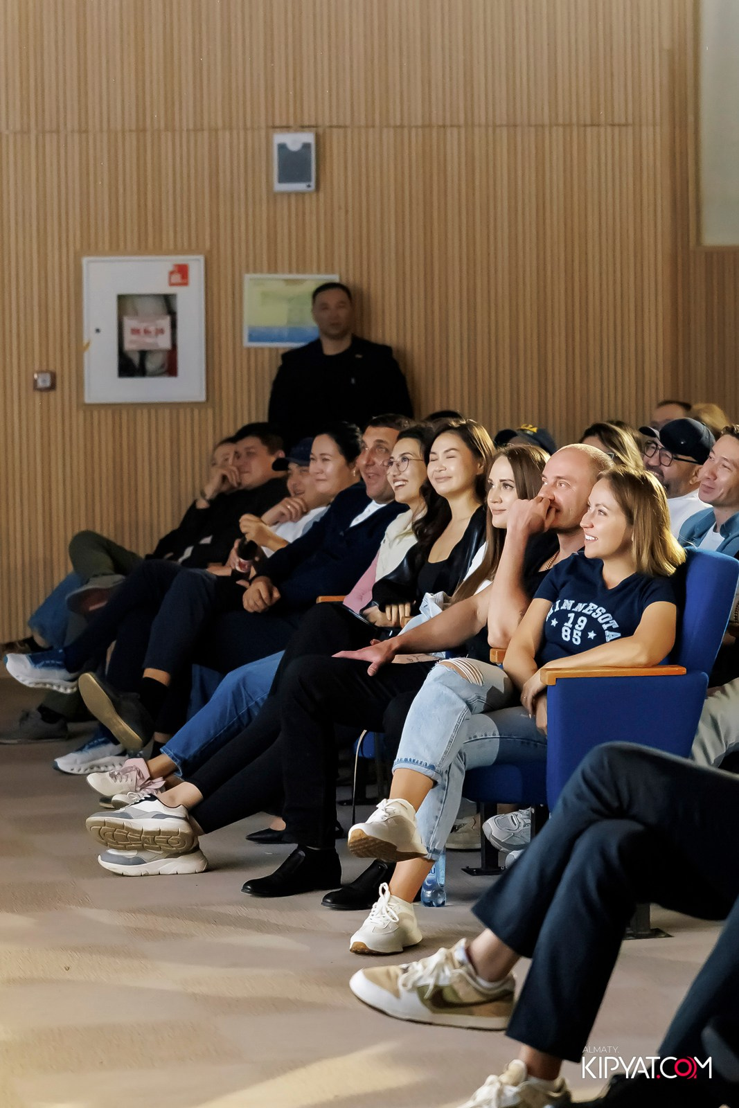 ИМПРОВИЗАЦИОННОЕ STAND UP ШОУ. КИПЯТКОМ АЛМАТЫ! Фотосъемка мероприятий в Алматы