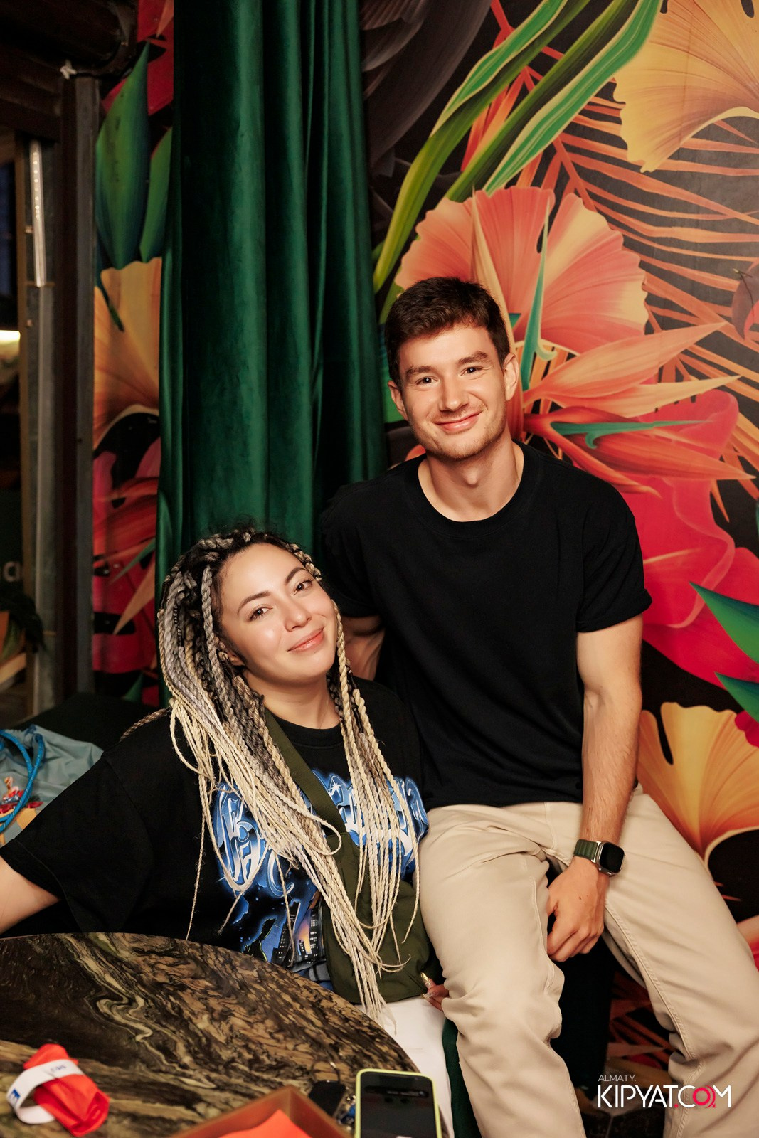 OLOVO BAR НА САТПАЕВА. КИПЯТКОМ АЛМАТЫ! Фотосъемка мероприятий в Алматы