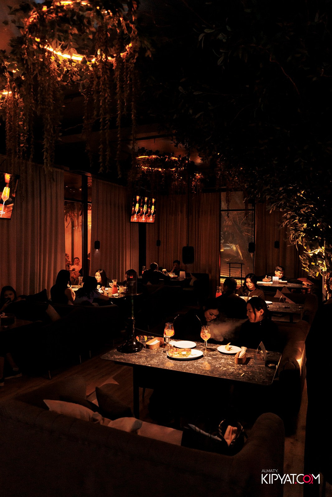 TRENDY RESTAURANT. КИПЯТКОМ АЛМАТЫ! Фотосъемка мероприятий в Алматы