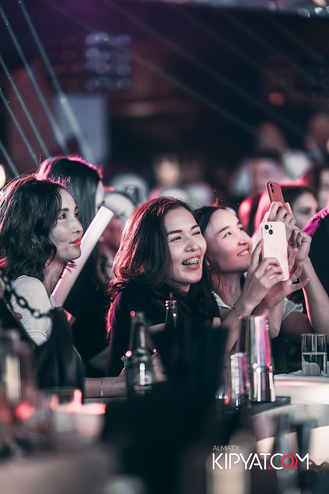 SANTA BARBARA — ВЫСТУПЛЕНИЕ ГРУППЫ REFLEX. КИПЯТКОМ АЛМАТЫ!