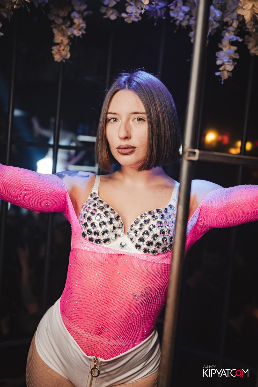 UYAT EMES BAR. КИПЯТКОМ АЛМАТЫ!