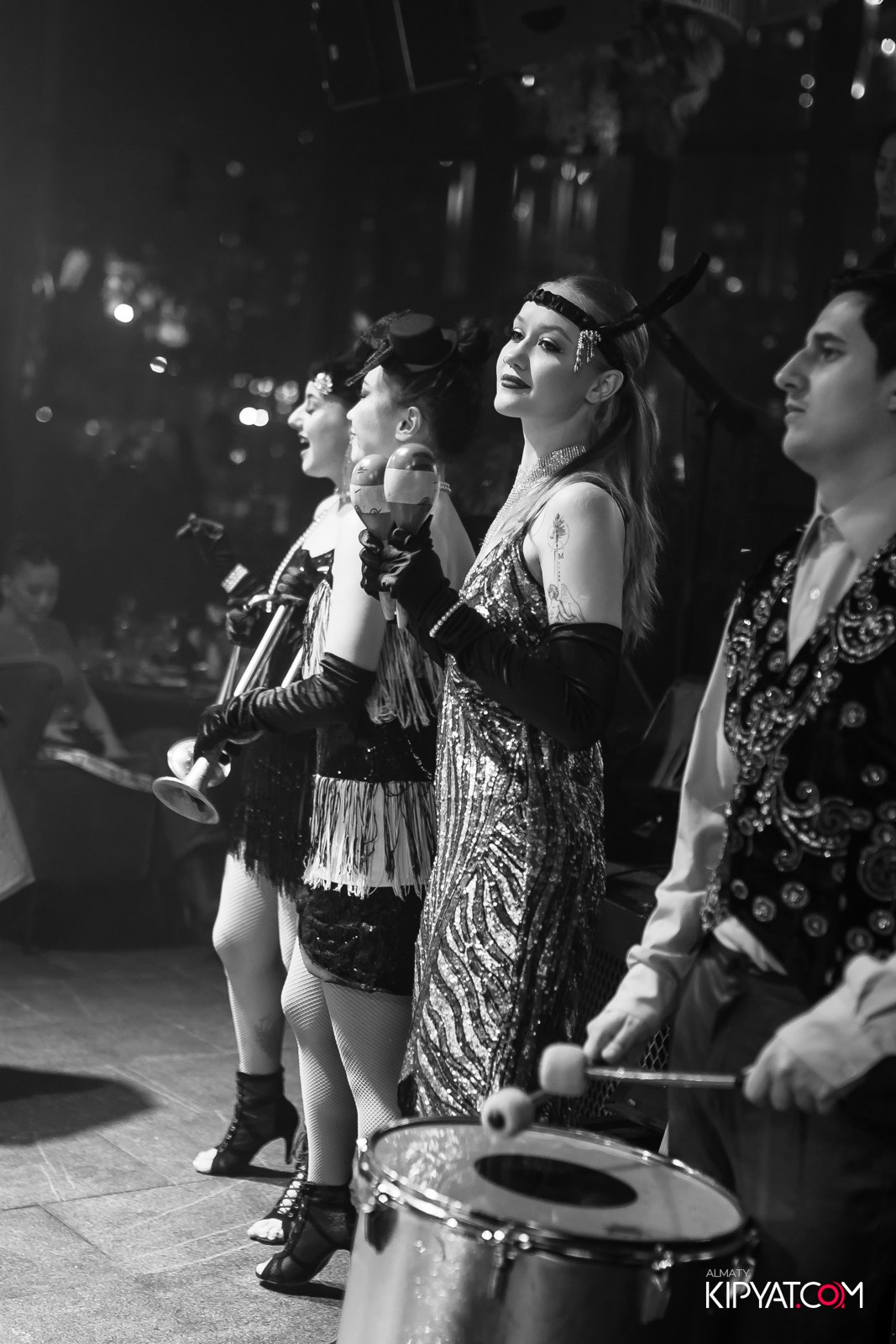 FRIENDS BAR & TERRACE. КИПЯТКОМ АЛМАТЫ!