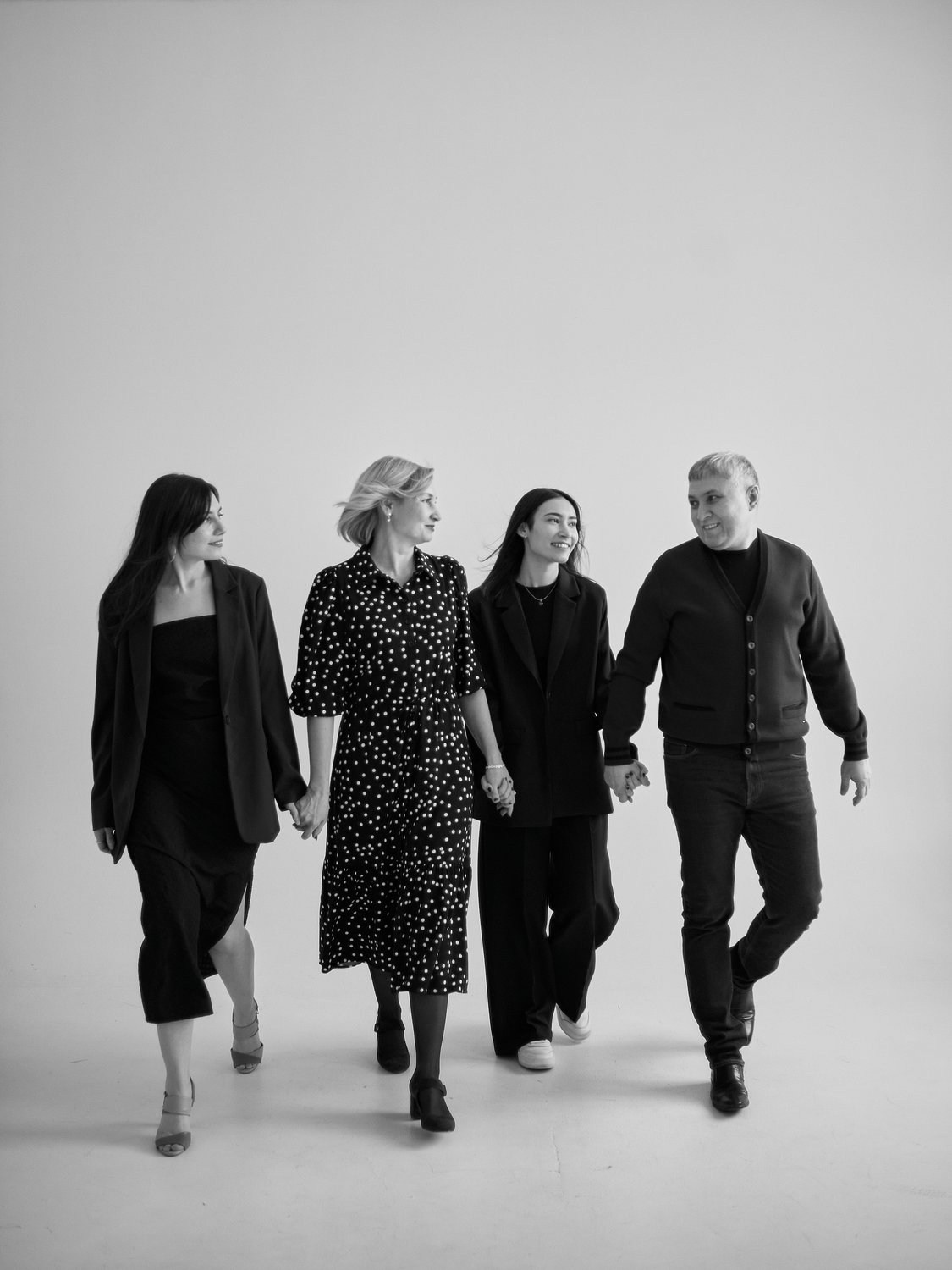 Семейная съемка в студии. Портретный фотограф в Санкт-Петербурге