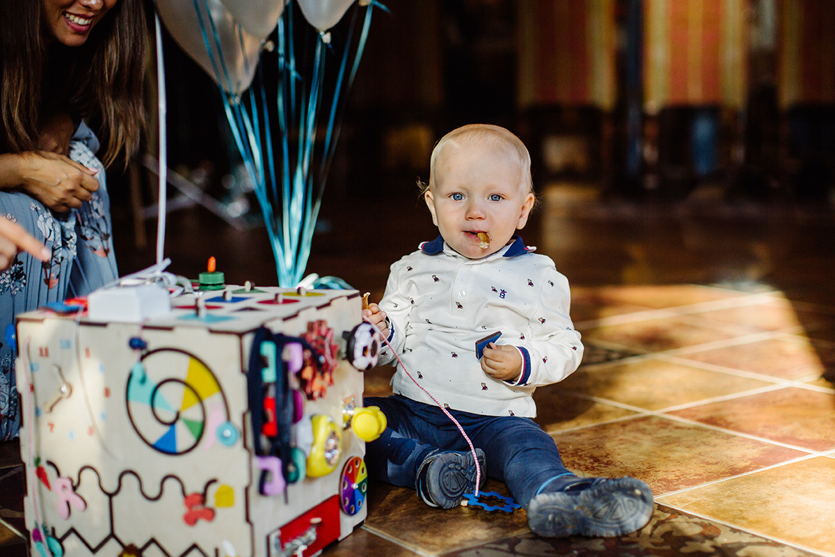 Детский день рождения в загородном доме. Детский и семейный фотограф в Санкт-Петербурге Елена Крюкова