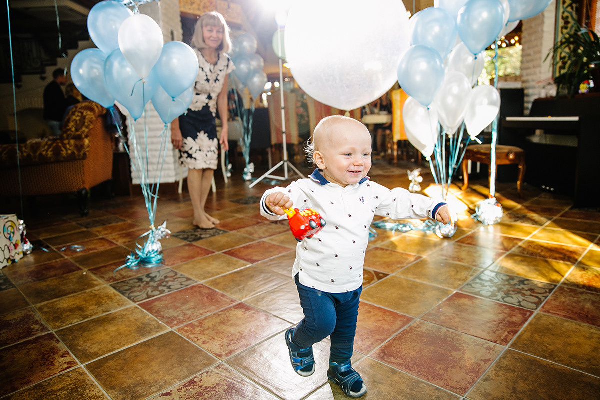 Детский день рождения в загородном доме. Детский и семейный фотограф в Санкт-Петербурге Елена Крюкова