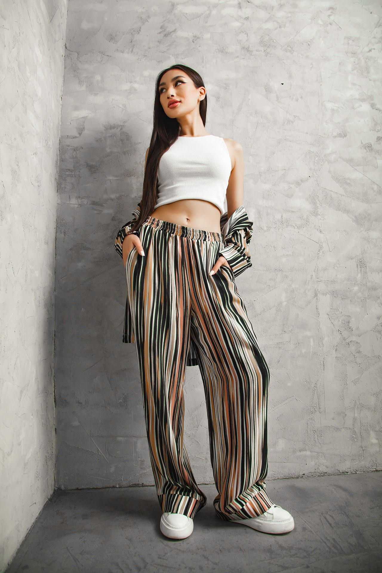 Реклама женской одежды. Натан Супервайзер по Продакшену