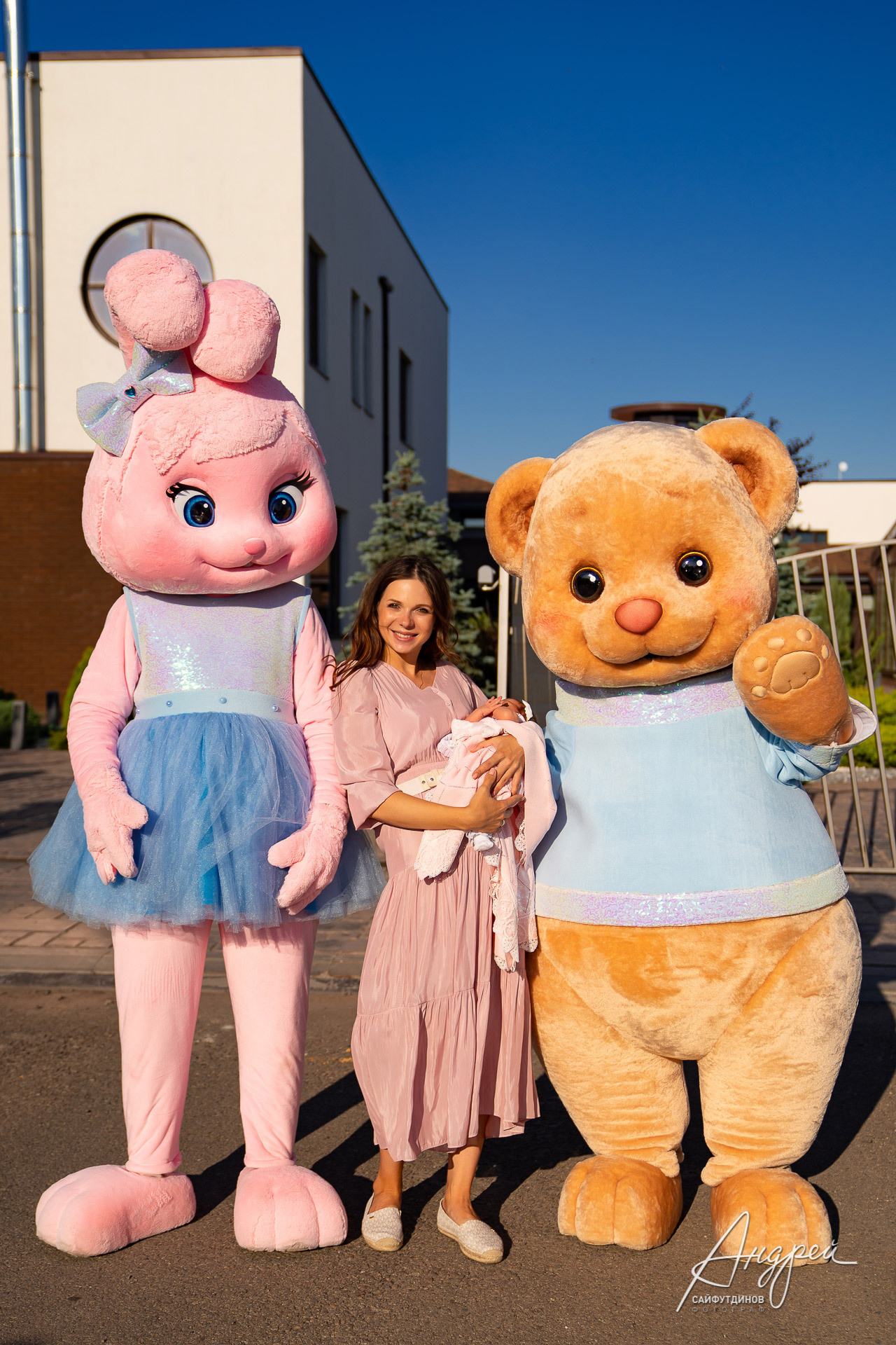 Выписка из роддома. Клиника Буштыревой 9 месяцев. Свадебный и семейный фотограф в Ростове-на-Дону. Андрей Сайфутдинов