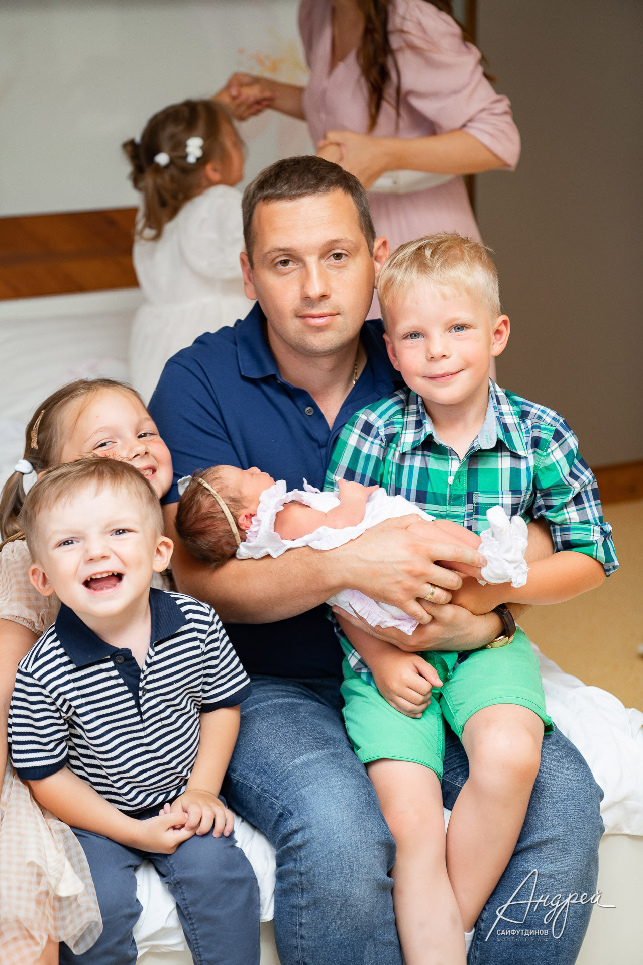 Выписка из роддома. Клиника Буштыревой 9 месяцев. Свадебный и семейный фотограф в Ростове-на-Дону. Андрей Сайфутдинов