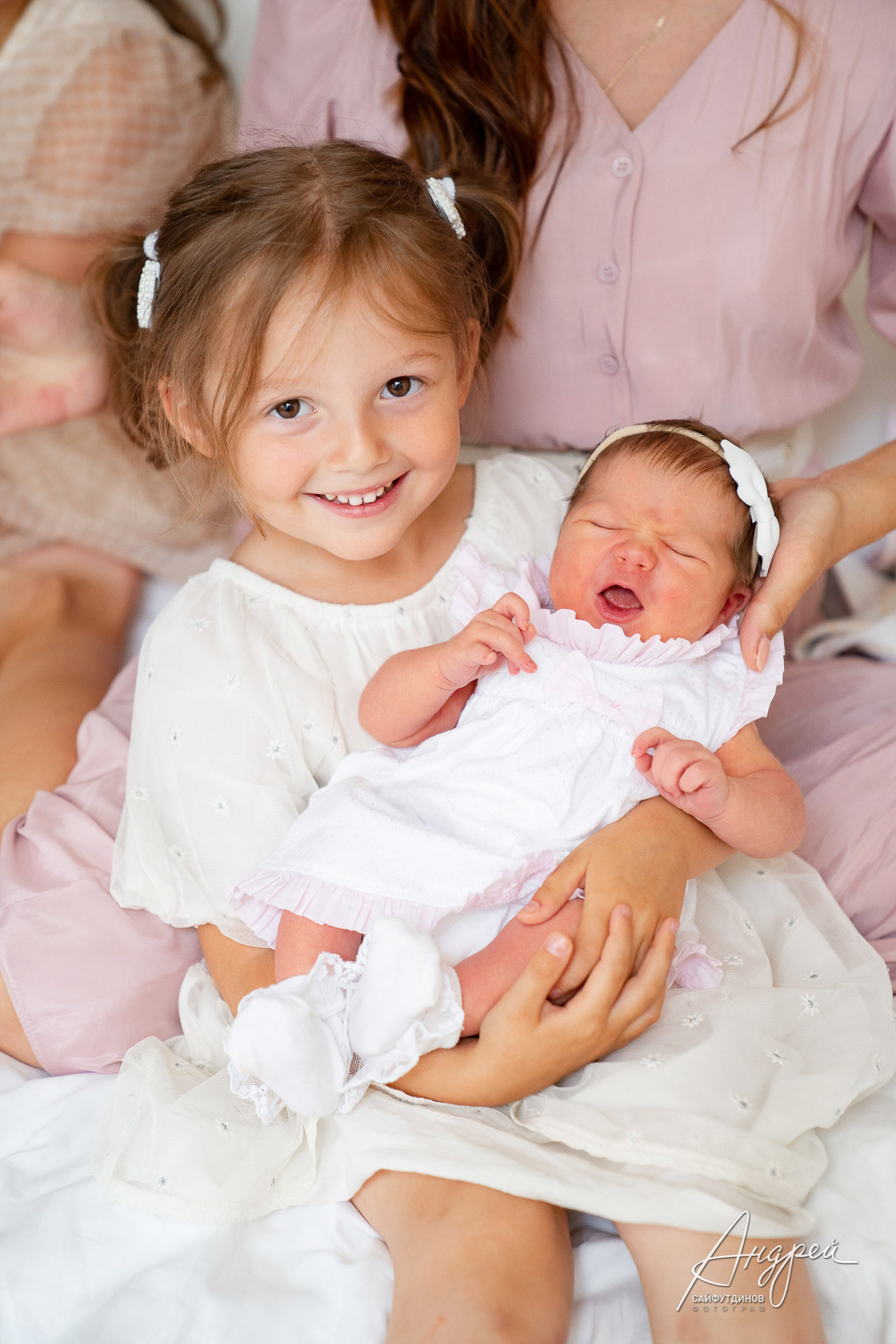 Выписка из роддома. Клиника Буштыревой 9 месяцев. Свадебный и семейный фотограф в Ростове-на-Дону. Андрей Сайфутдинов