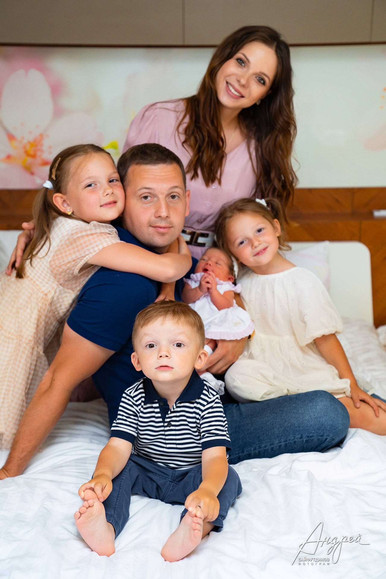 Выписка из роддома. Клиника Буштыревой 9 месяцев. Свадебный и семейный фотограф в Ростове-на-Дону. Андрей Сайфутдинов