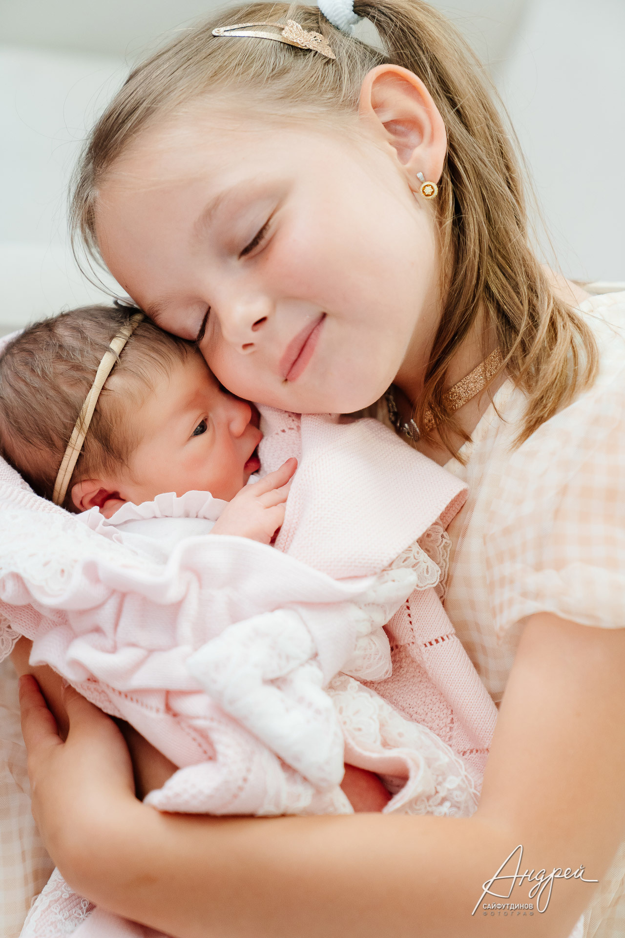 Выписка из роддома. Клиника Буштыревой 9 месяцев. Свадебный и семейный фотограф в Ростове-на-Дону. Андрей Сайфутдинов