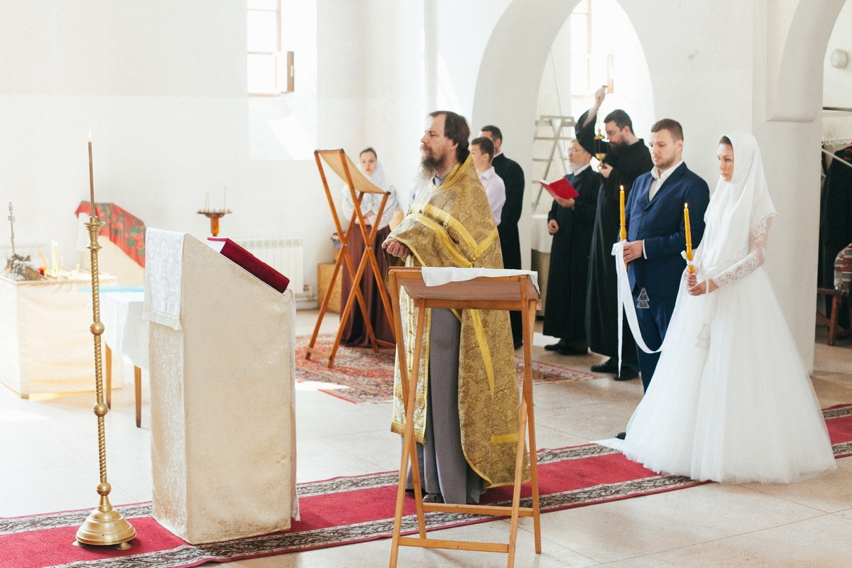 Венчание в Санкт Петербурге. Фотограф крещение венчание в Петербурге! Помогает подобрать храм и посоветовал душевного батюшку в СПб