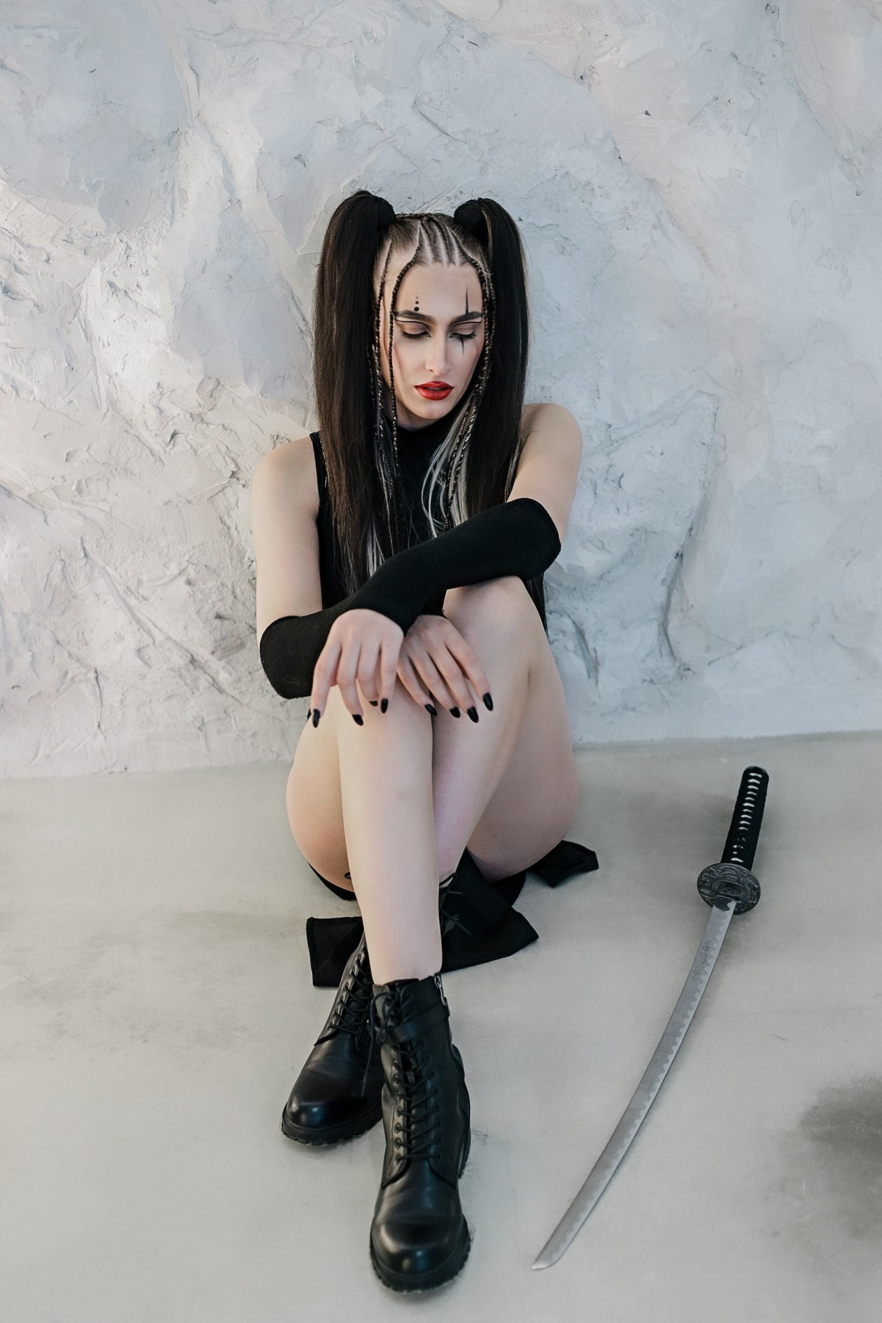 Фотосессия с катаной для Анны Вернер. Профессиональный фотограф Максим Романов в городе Хабаровске