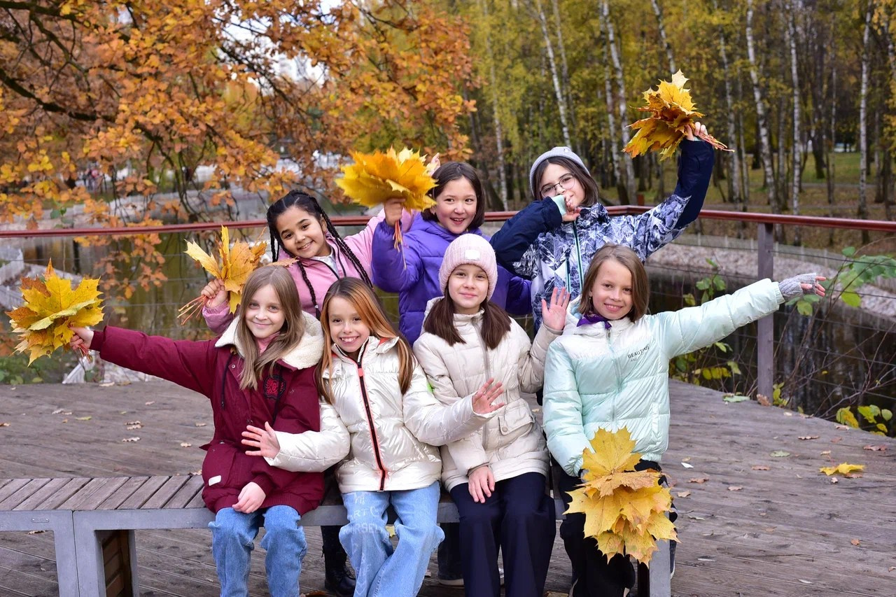 Школьная осень. Стильные выпускные альбомы, детские фотосессии, сюжетные фотографии