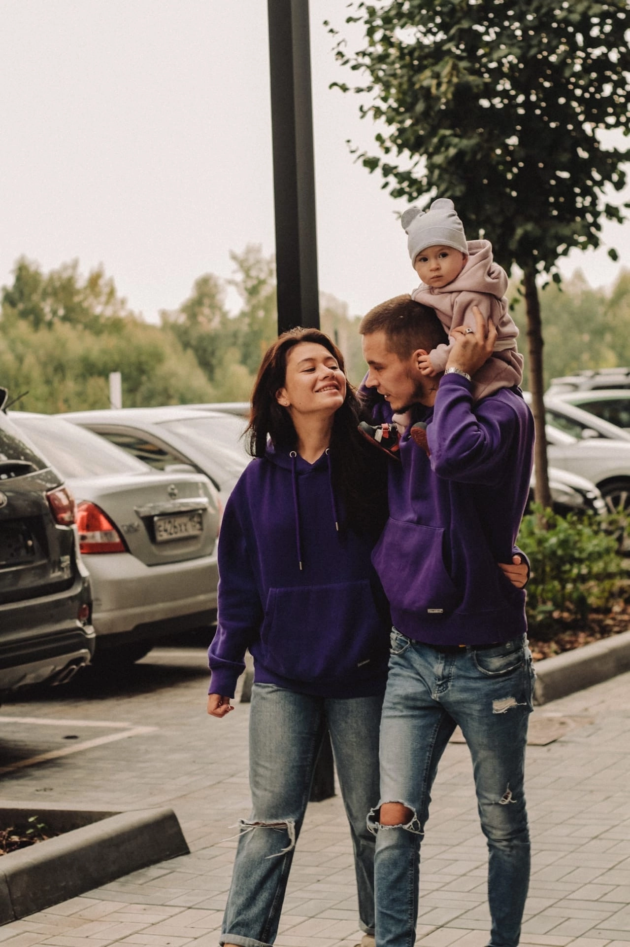 Анечка с папой и мамой. Семейный фотограф Полина Легачева