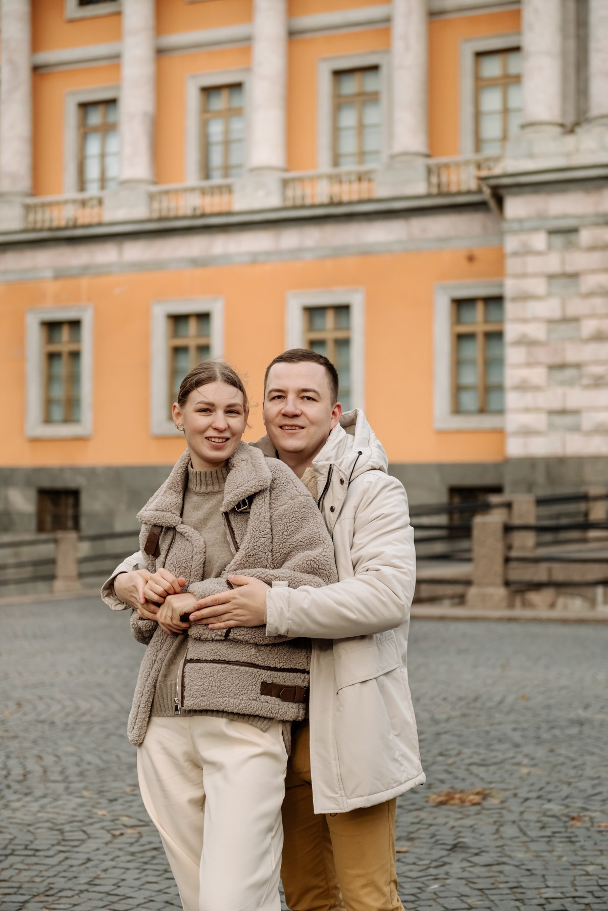 Осенняя фотосессия с парнем в Питере в центре города. Свадебный и сеейный фотограф в Санкт-Петербурге Елена Худякова