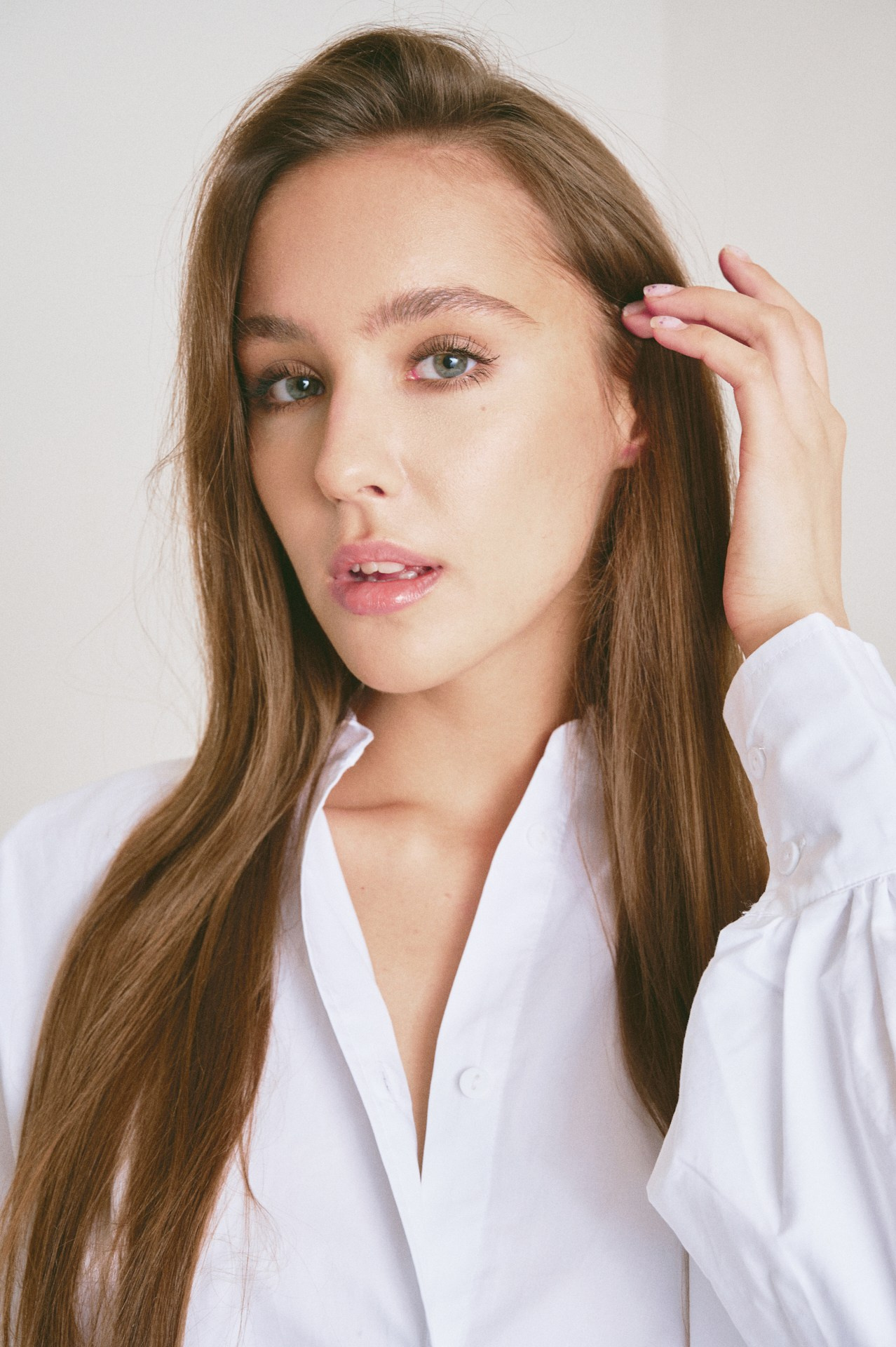 Модельные тесты. Каталожная съемка фото и видео для маркетплейсов Москва