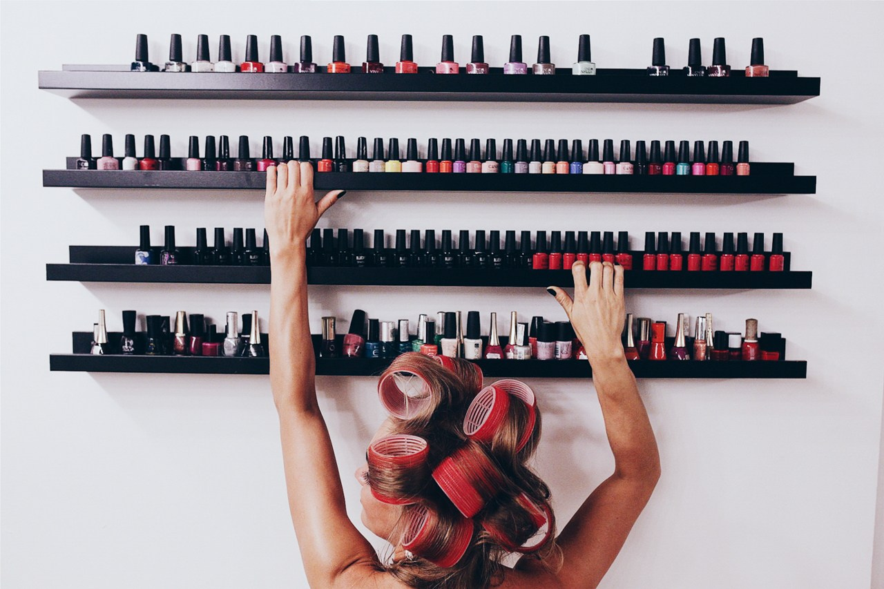 Современная концептуальная фотография о теле, уязвимости и идентичности. Визуальная практика на стиле честности, пост-иронии и искусства.Рекламная фотография, Концептуальная фотография, Современный художник, Психология, Коммерческий фотограф, Репортажный фотограф, Стрит фотография, Арт, Сюрреализм, Мобильная фотография, Снято на айфон, Дима Бурза