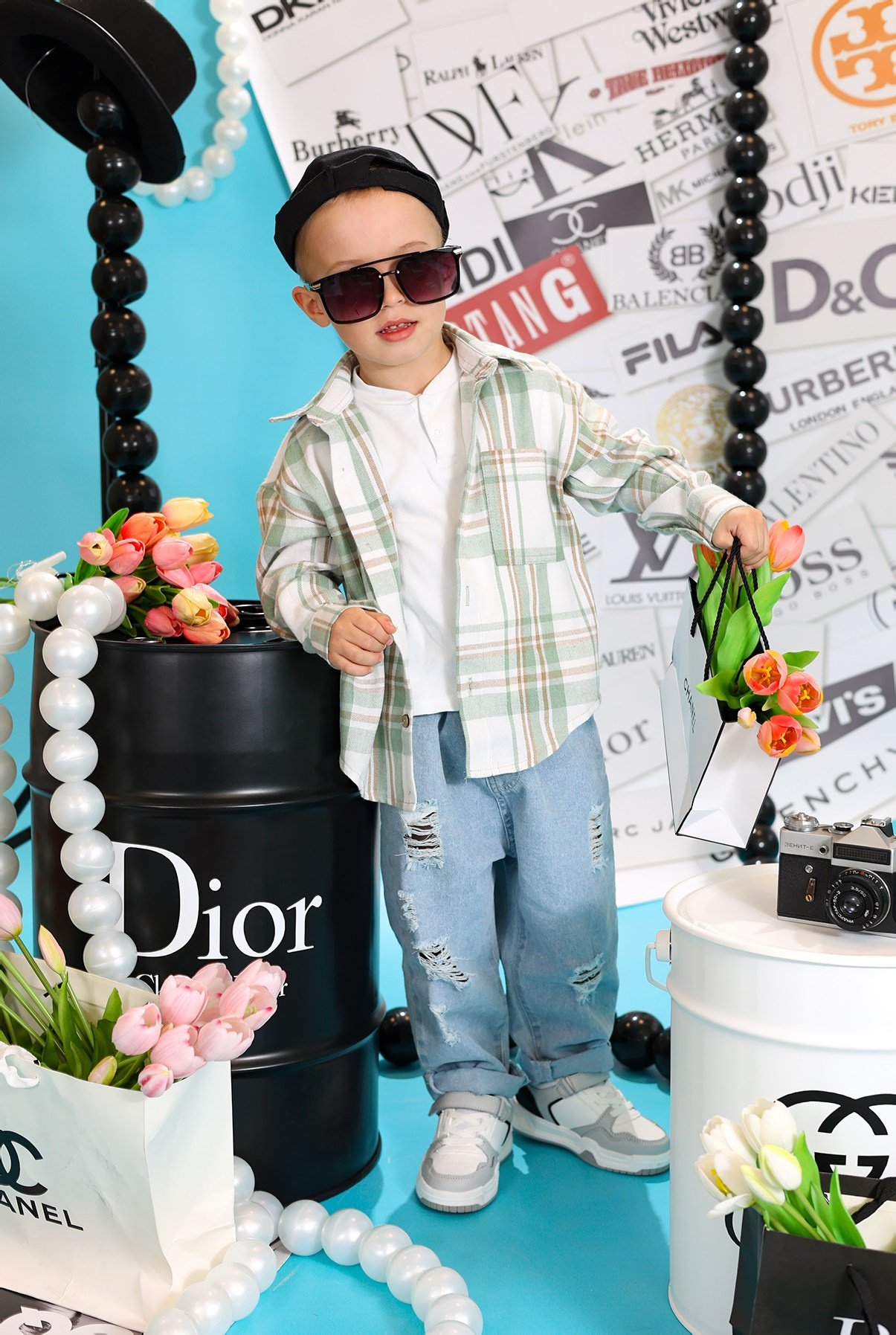 На стиле ФЭШН. Выпускные альбомы в Иваново в детский сад и школу. Александр и Светлана Янкины