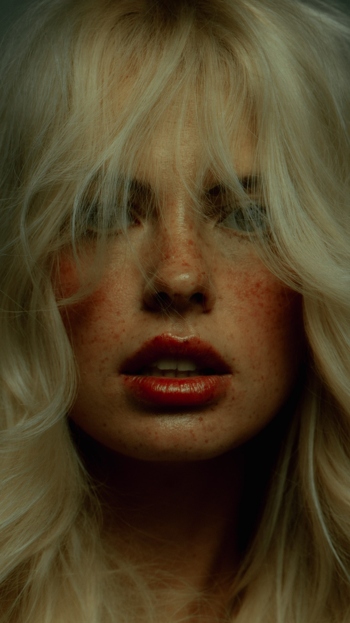 Женский портрет. Дима Меткин. Фотограф и режиссер (Москва)