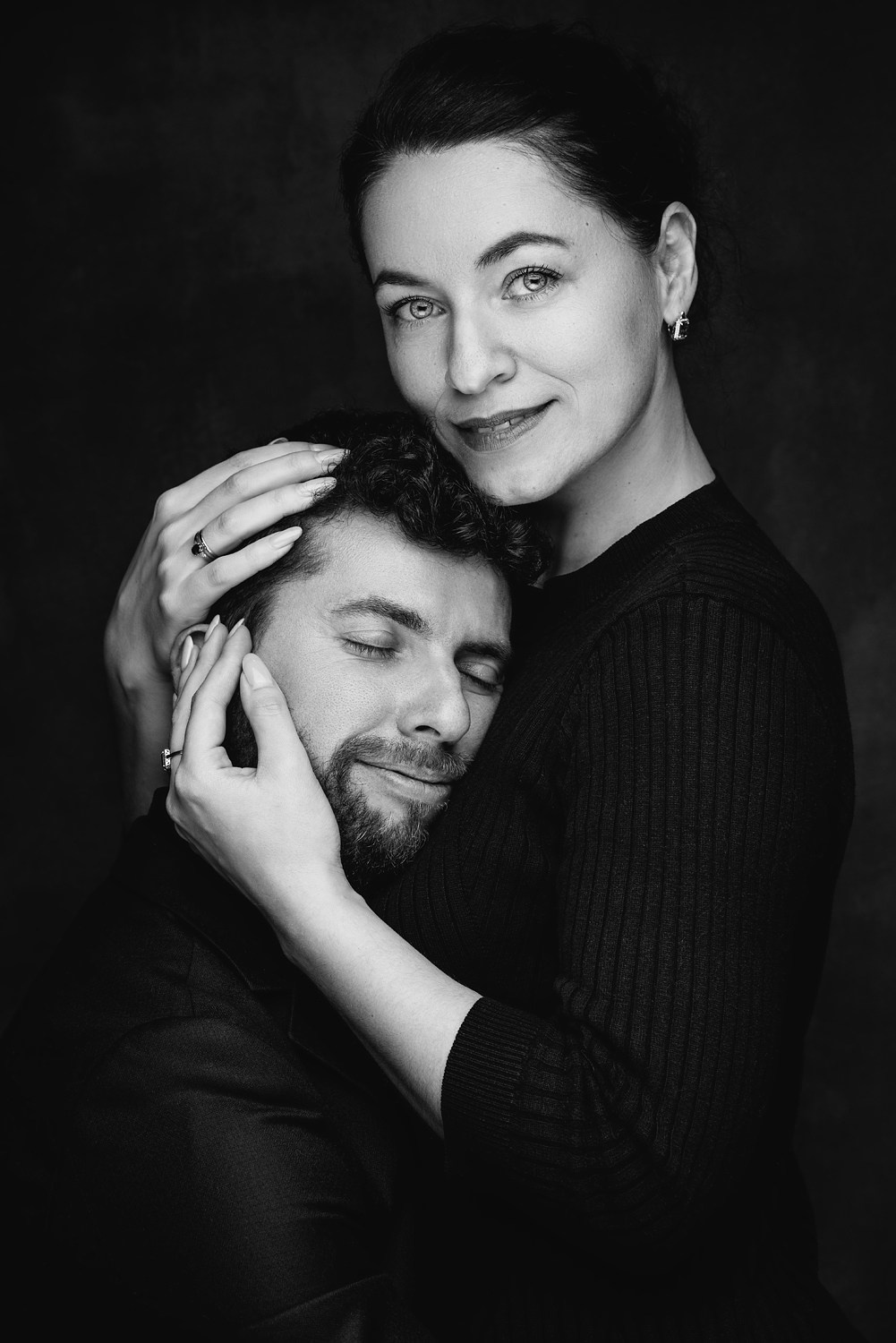 U-ray: Художественный чёрно-белый портрет. U-ray