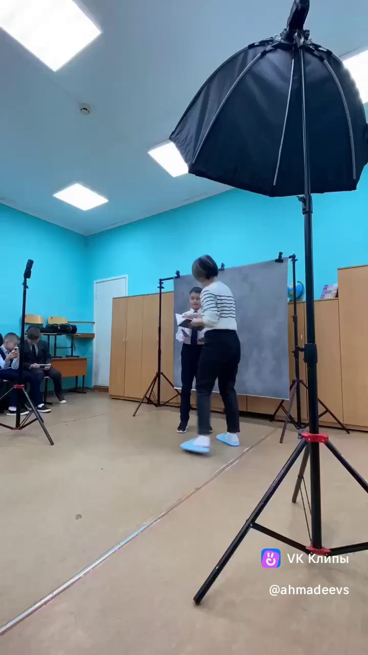 Выпускной альбом, последний звонок. Akhmadeevmedia.ru