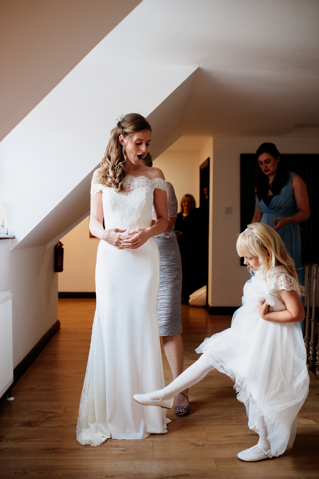 Wedding at The Barn Yard, Sittingbourne. Moments Catchers — Wedding Photography & Video Duo in London