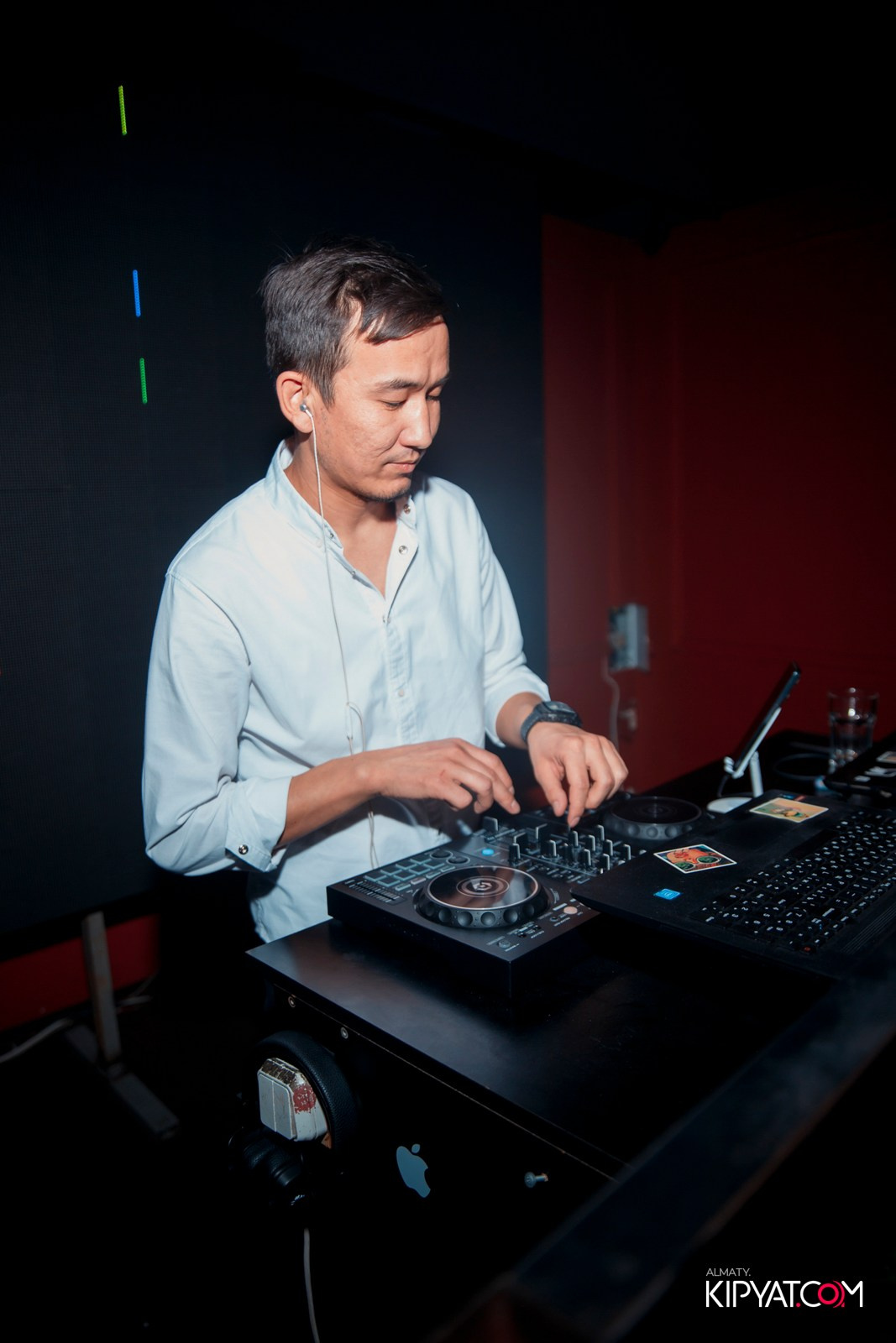 ARAGOSTA ДИСКО-БАР. КИПЯТКОМ АЛМАТЫ!