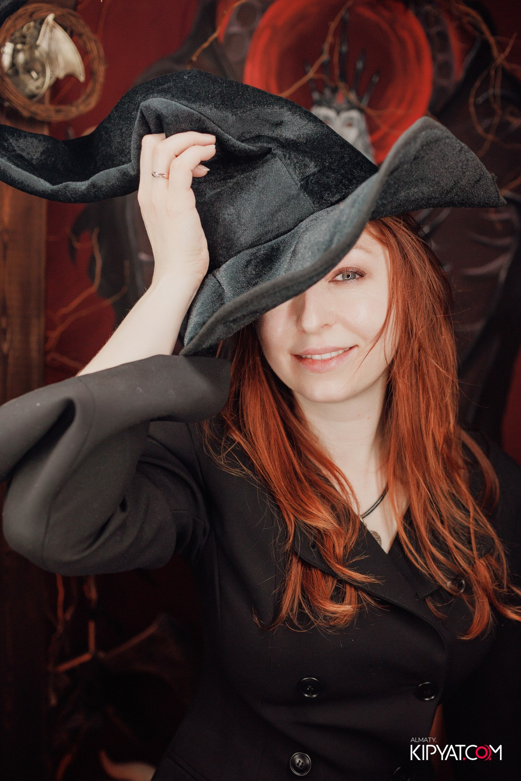 MERRY CREEPYSTMASS AND SPOOKY NEW YEAR — QUEEN OF THE DARKNESS BAR. КИПЯТКОМ АЛМАТЫ!