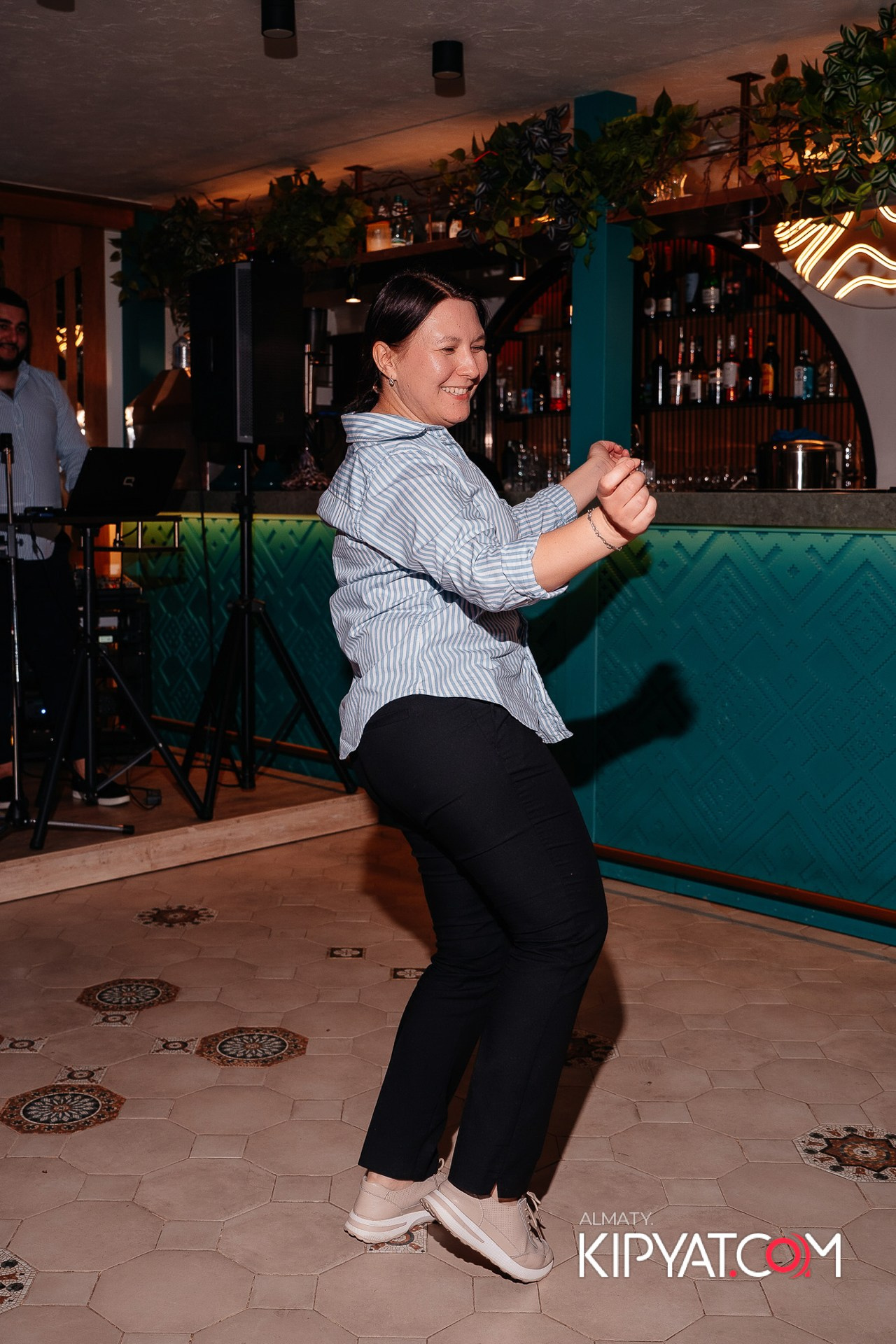 Modi Restoranchik. КИПЯТКОМ АЛМАТЫ!