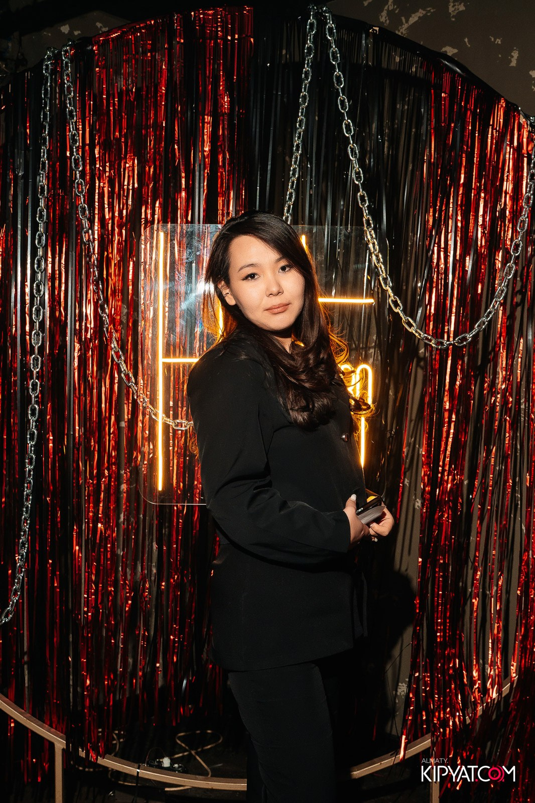 RETRO HIT. КИПЯТКОМ АЛМАТЫ!