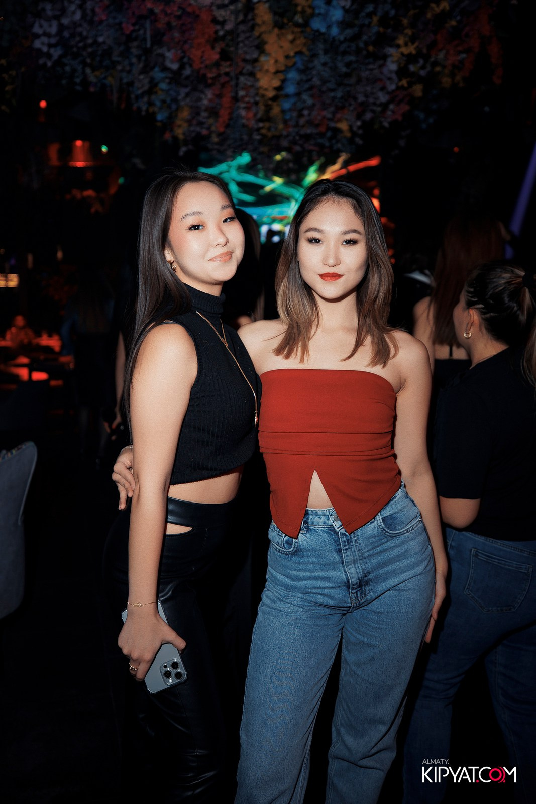 FRIENDS BAR & TERRACE. КИПЯТКОМ АЛМАТЫ!