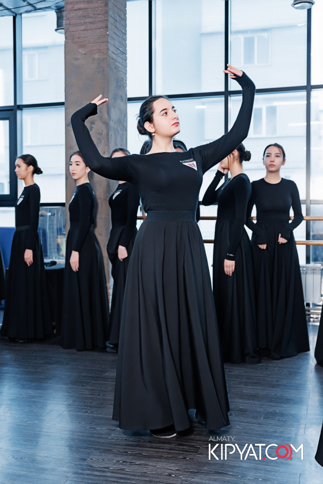 BLOCKBUSTER ТАНЦЕВАЛЬНАЯ АКАДЕМИЯ. КИПЯТКОМ АЛМАТЫ!