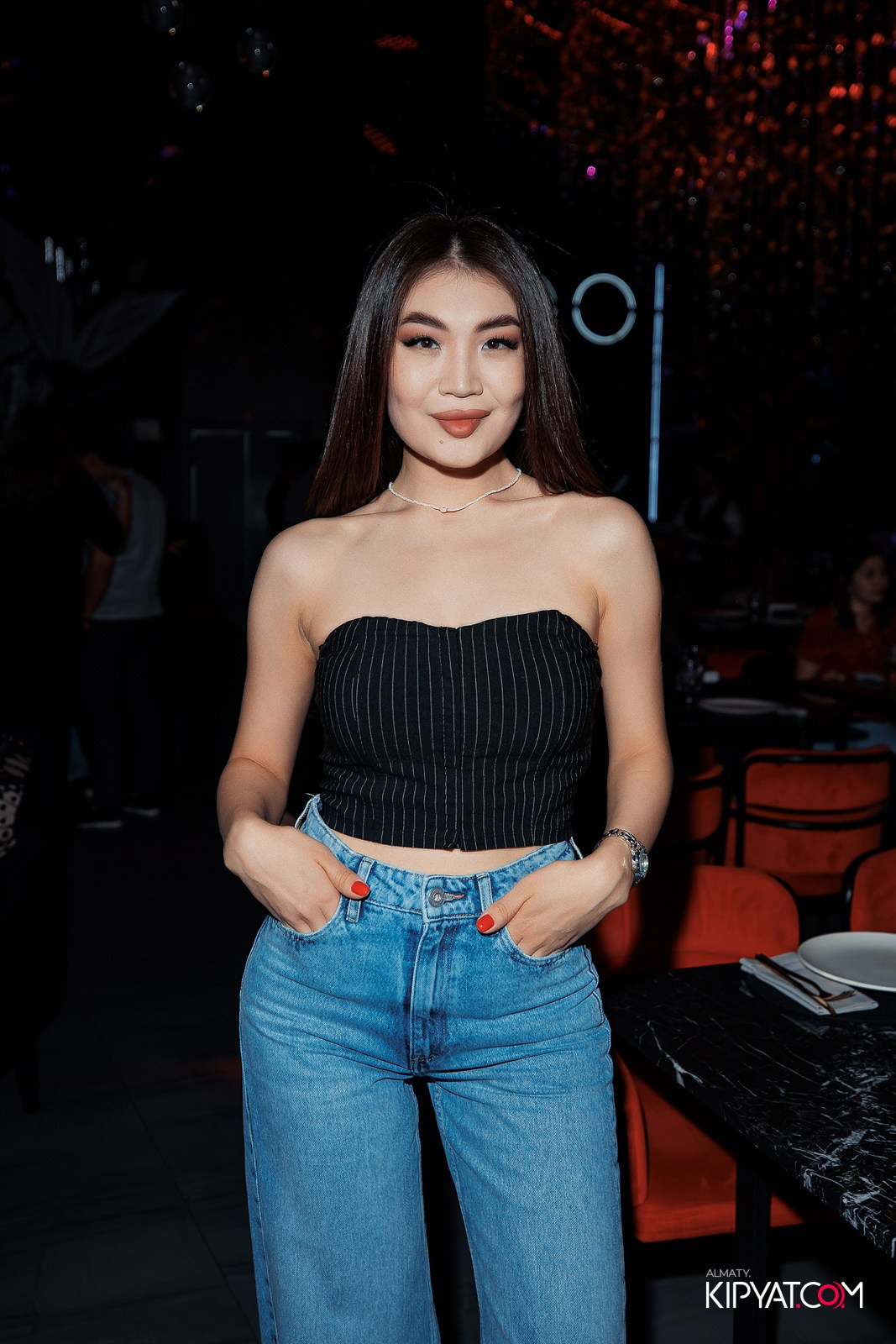 FRIENDS BAR & TERRACE. КИПЯТКОМ АЛМАТЫ!