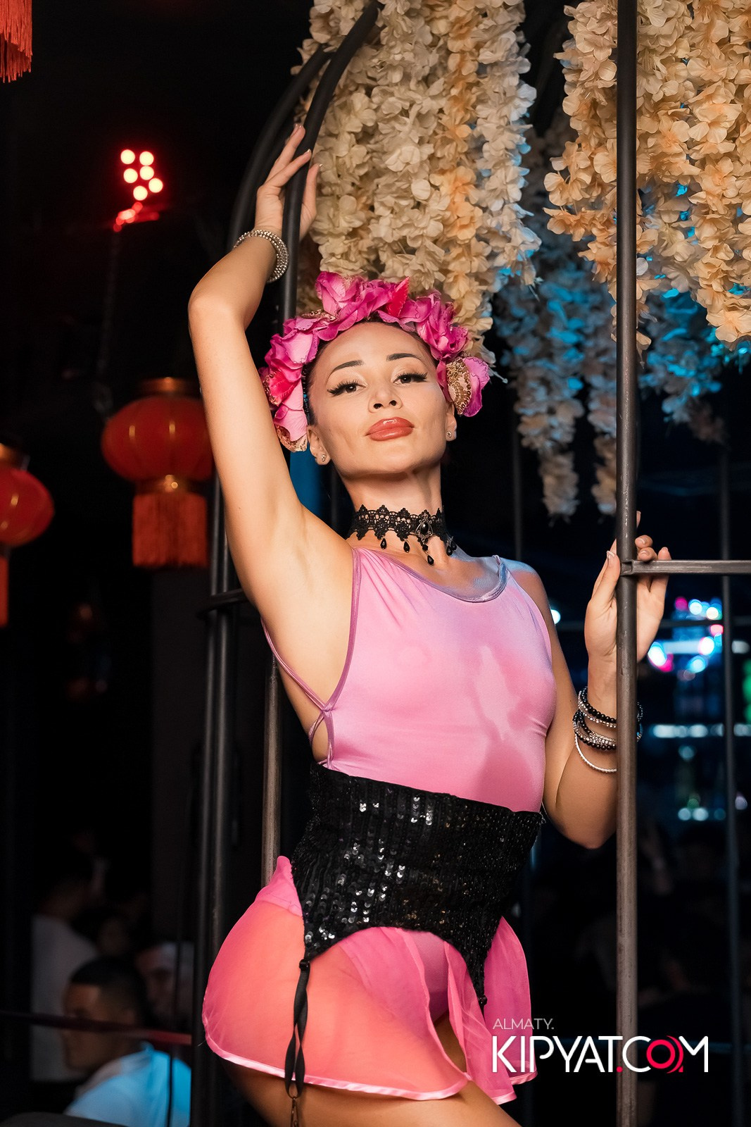 UYAT EMES BAR. КИПЯТКОМ АЛМАТЫ!