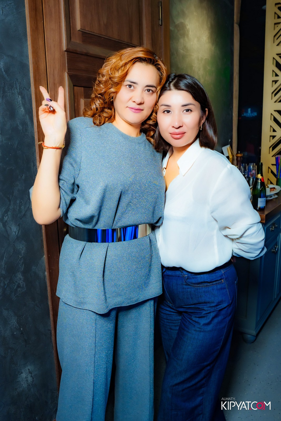 LAUREATE KARAOKE HALL. КИПЯТКОМ АЛМАТЫ!