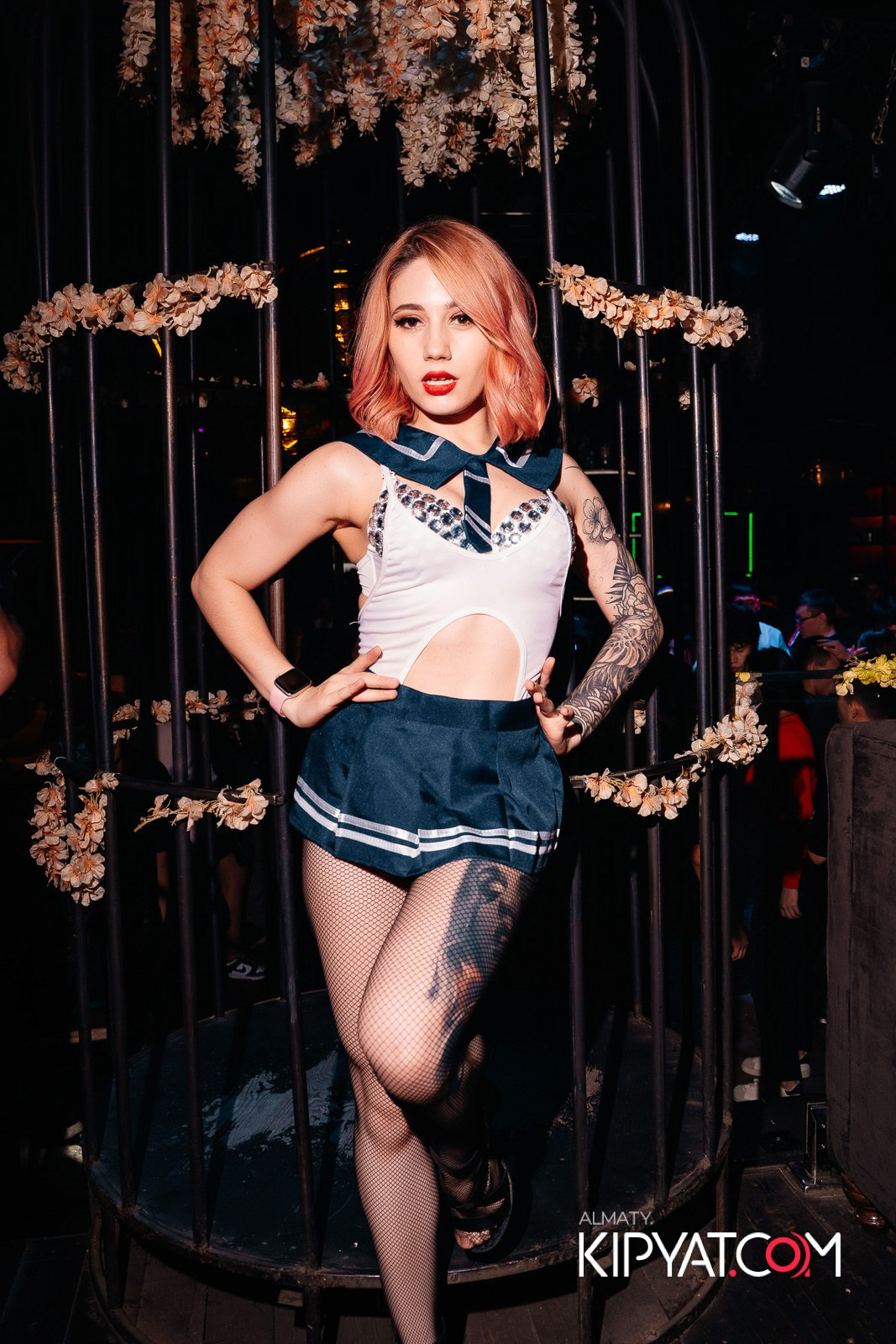 UYAT EMES BAR. КИПЯТКОМ АЛМАТЫ!