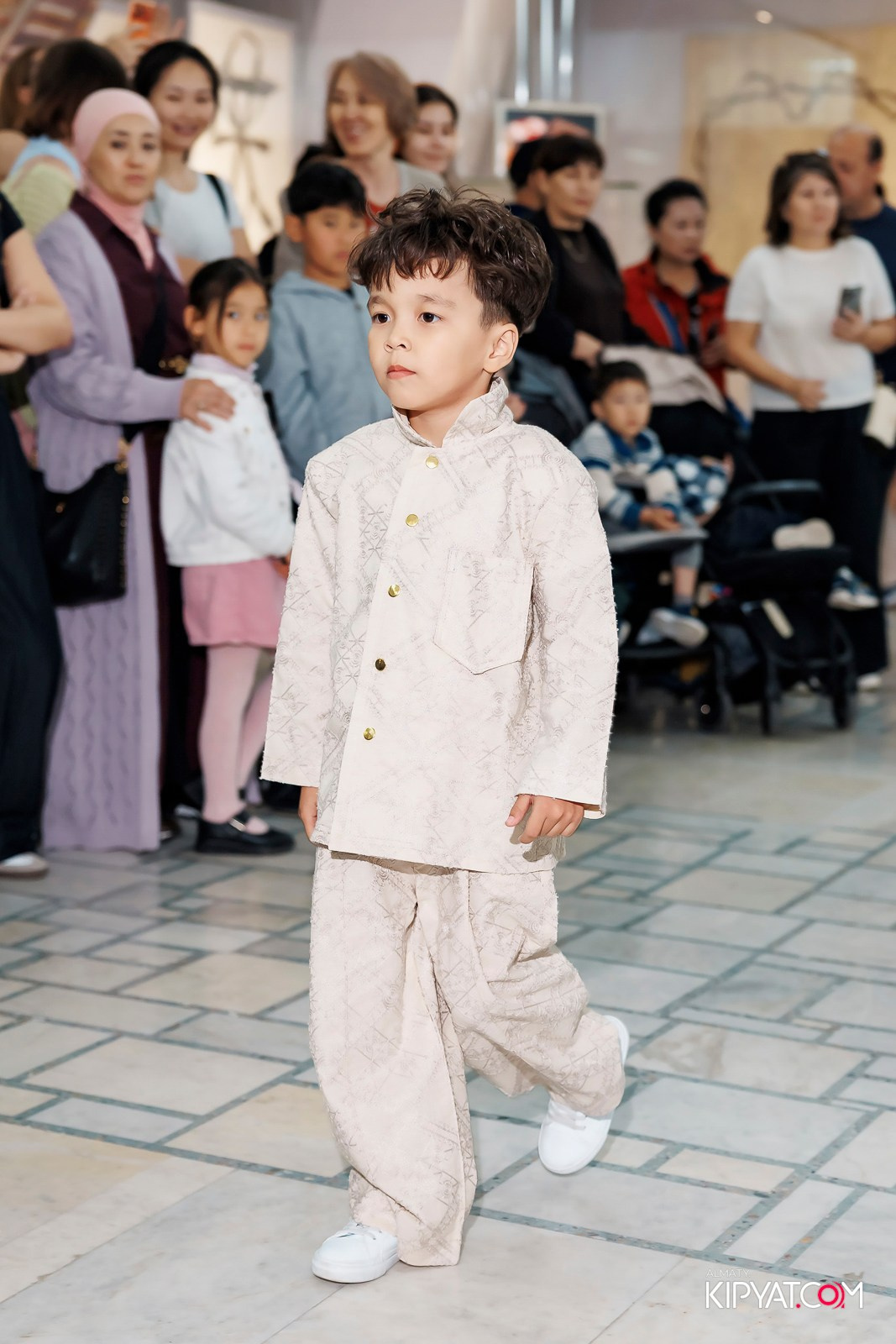 JUNIOR MODELS SHOW. ПЕРФОМАНС НОЧЬ В МУЗЕЕ. КИПЯТКОМ АЛМАТЫ! Фотосъемка мероприятий в Алматы