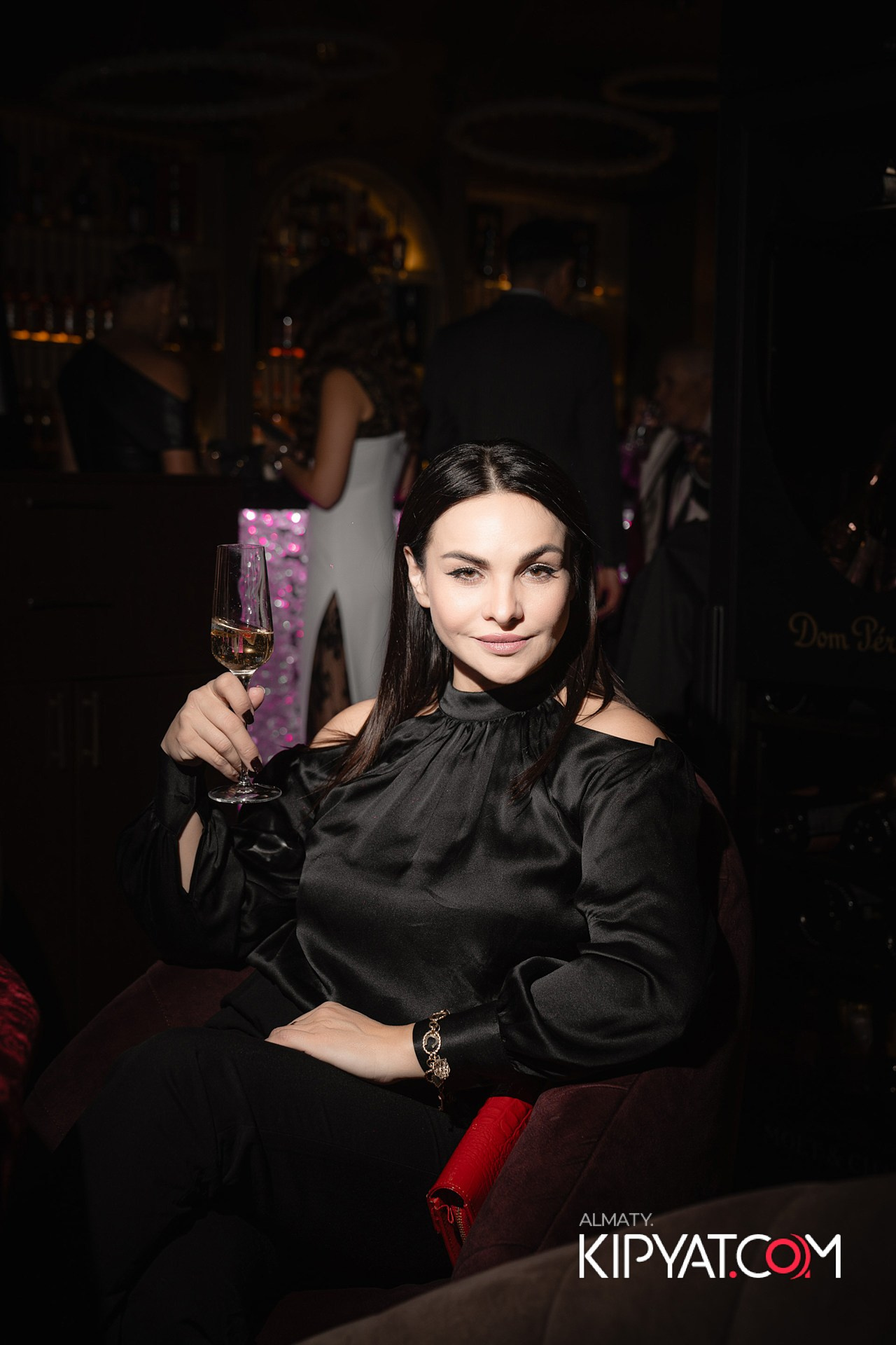 THE THEATER. КИПЯТКОМ АЛМАТЫ!