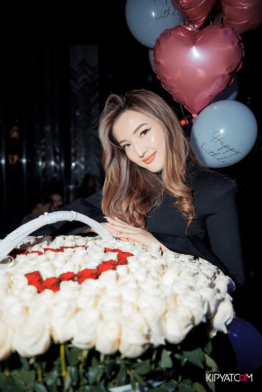 FRIENDS BAR & TERRACE. КИПЯТКОМ АЛМАТЫ! Фотосъемка мероприятий в Алматы