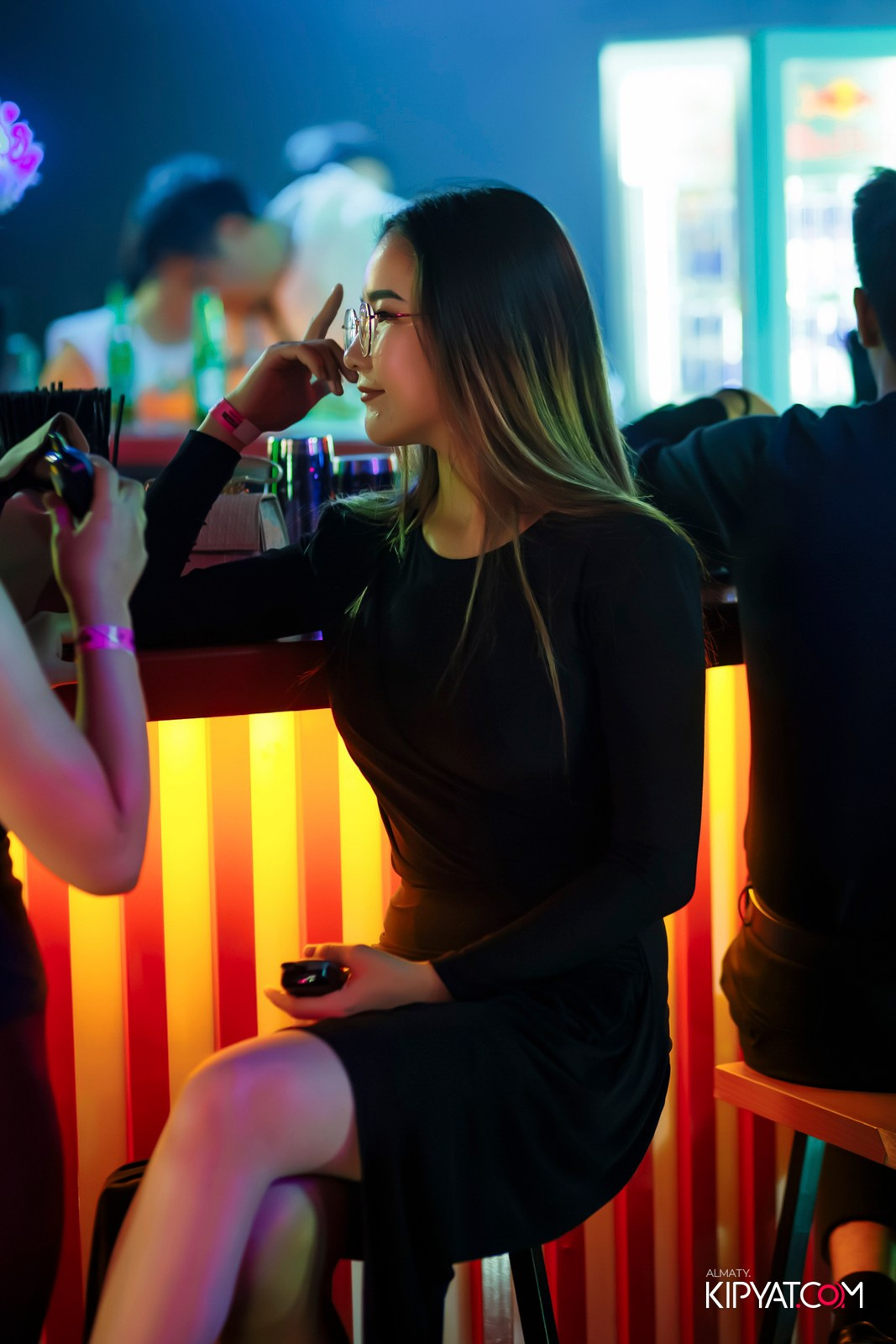 UYAT EMES BAR. КИПЯТКОМ АЛМАТЫ!