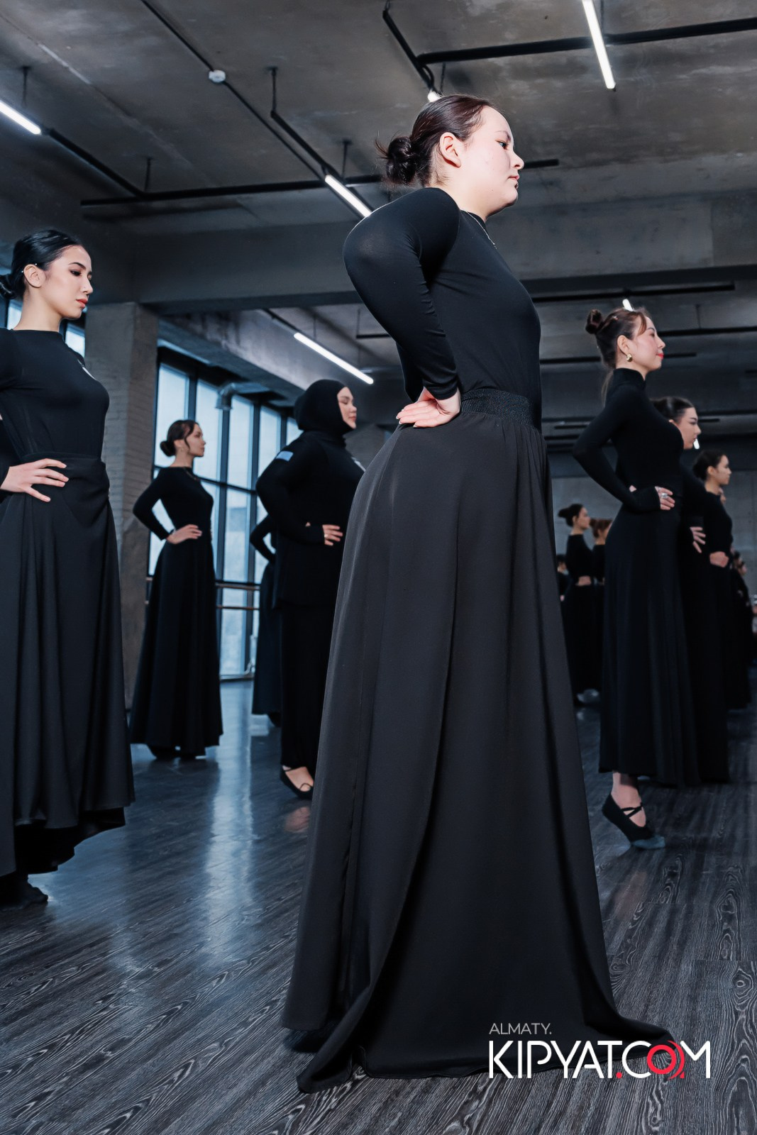 BLOCKBUSTER ТАНЦЕВАЛЬНАЯ АКАДЕМИЯ. КИПЯТКОМ АЛМАТЫ!