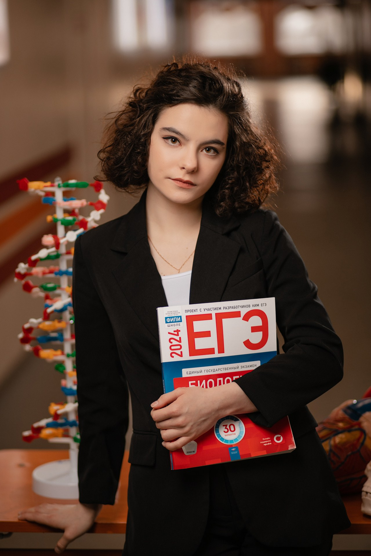 Школа 14 (2024). Memory Book — Выпускные альбомы в Нижневартовске, Мегионе и Сургуте