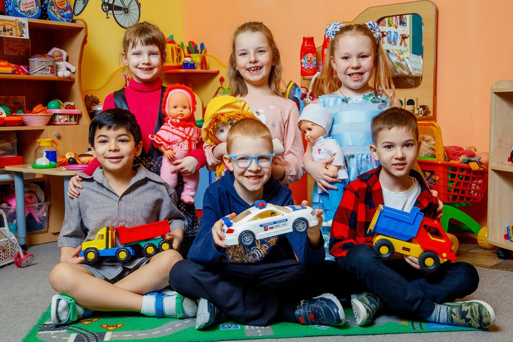 выпускные альбомы Йошкар-Ола, выпускные фотокниги Йошкар-Ола, видеосъемка выпускных Йошкар-Ола, выпускной Йошкар-Ола, оператор на выпускной Йошкар-ола, видеограф Йошкар-Ола, фотограф Йошкар-Ола, видеосъемка детских утренников Йошкар-Ола, фотосъемка детских утренников Йошкар-Ола, альбомы Йошкар-Ола, выпускные папки Йошкар-Ола, простые выпускные альбомы Йошкар-Ола, дешевые выпускные альбомы Йошкар-Ола, недорогие выпускные альбомы Йошкар-Ола