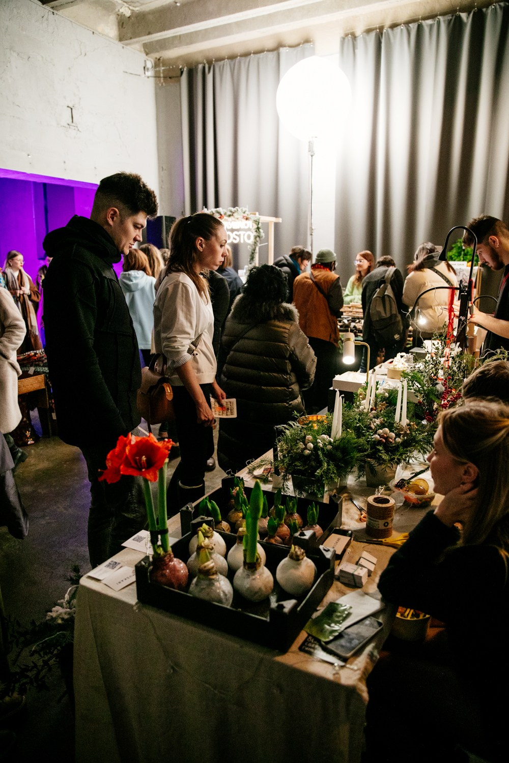 24–25 декабря 2022 в пространстве ПОЛЕ / День 2. Фотоотчеты «Ламбада-маркета»