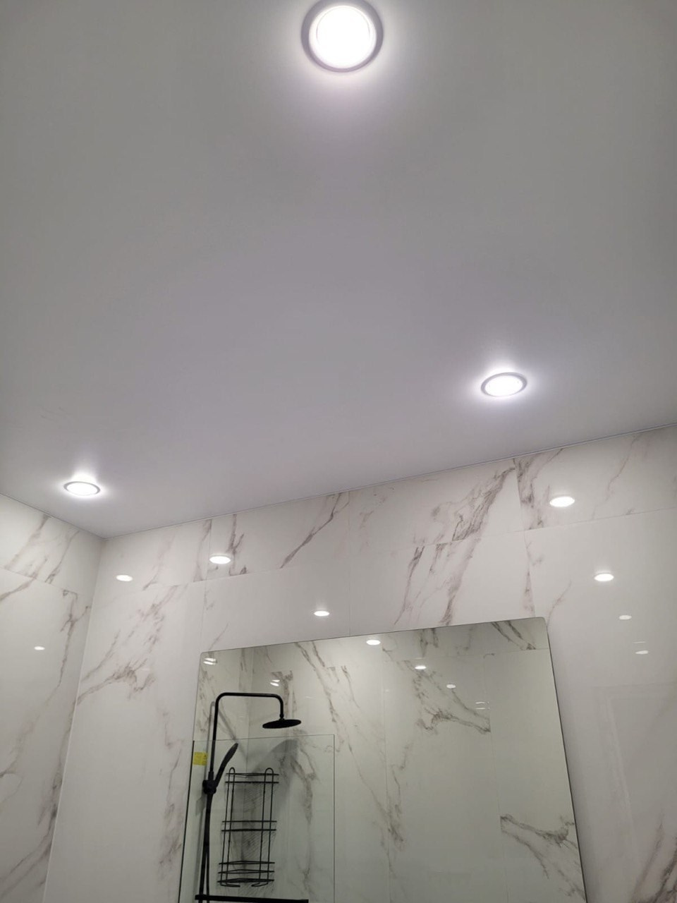 Ванная комната (ул. Ильгама Шакирова д. 18). Ремонт санузла, туалета, ванной под ключ в Казани. Укладка плитки