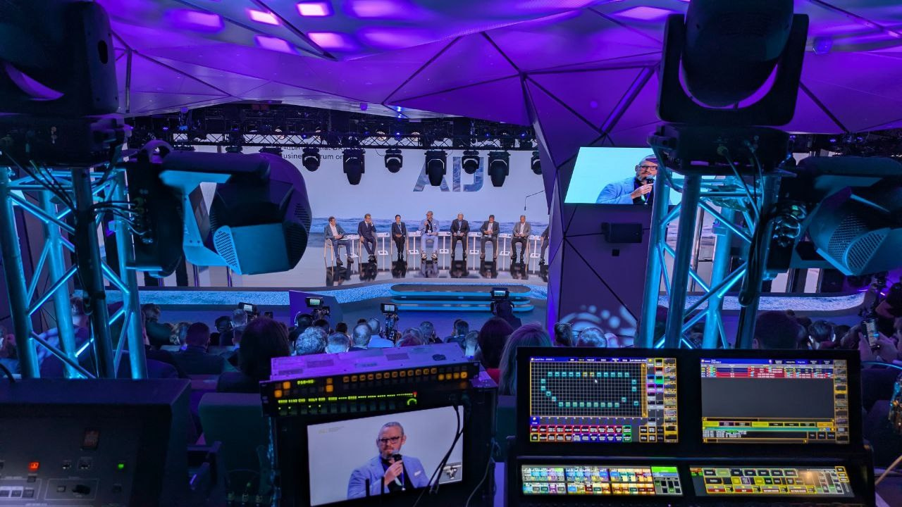 AI Journey 2025. Video Crew